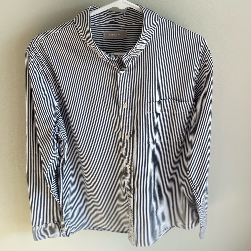 Everlane Men’s Striped Button Down Shirt - Navy Blue/White - Size Large